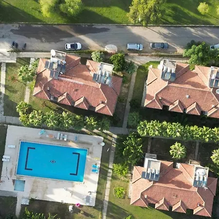 Entire In Residential Compound With Great Location Lägenhet